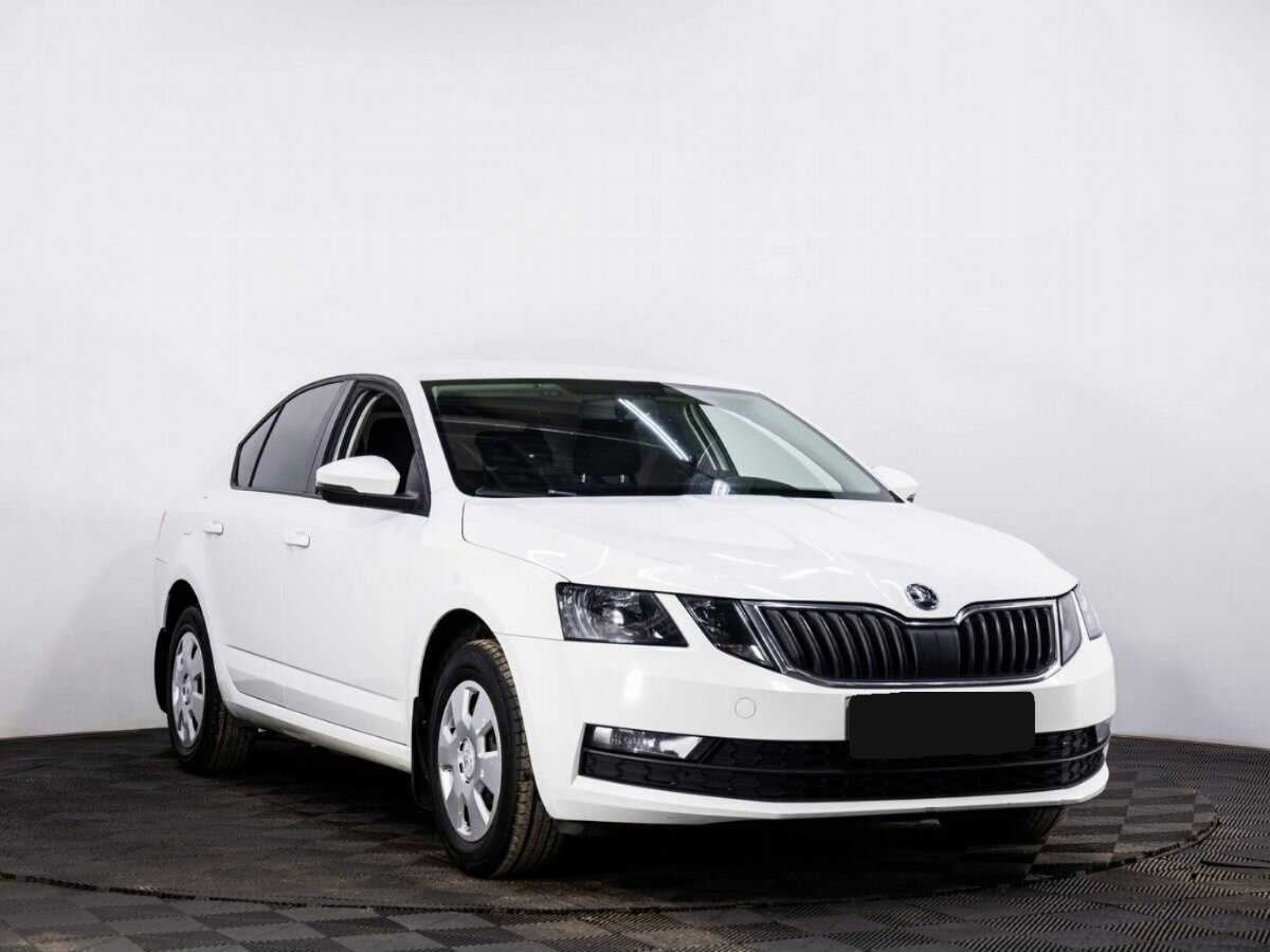 Skoda Octavia б/у, 2019, Механическая. Фото: #2
