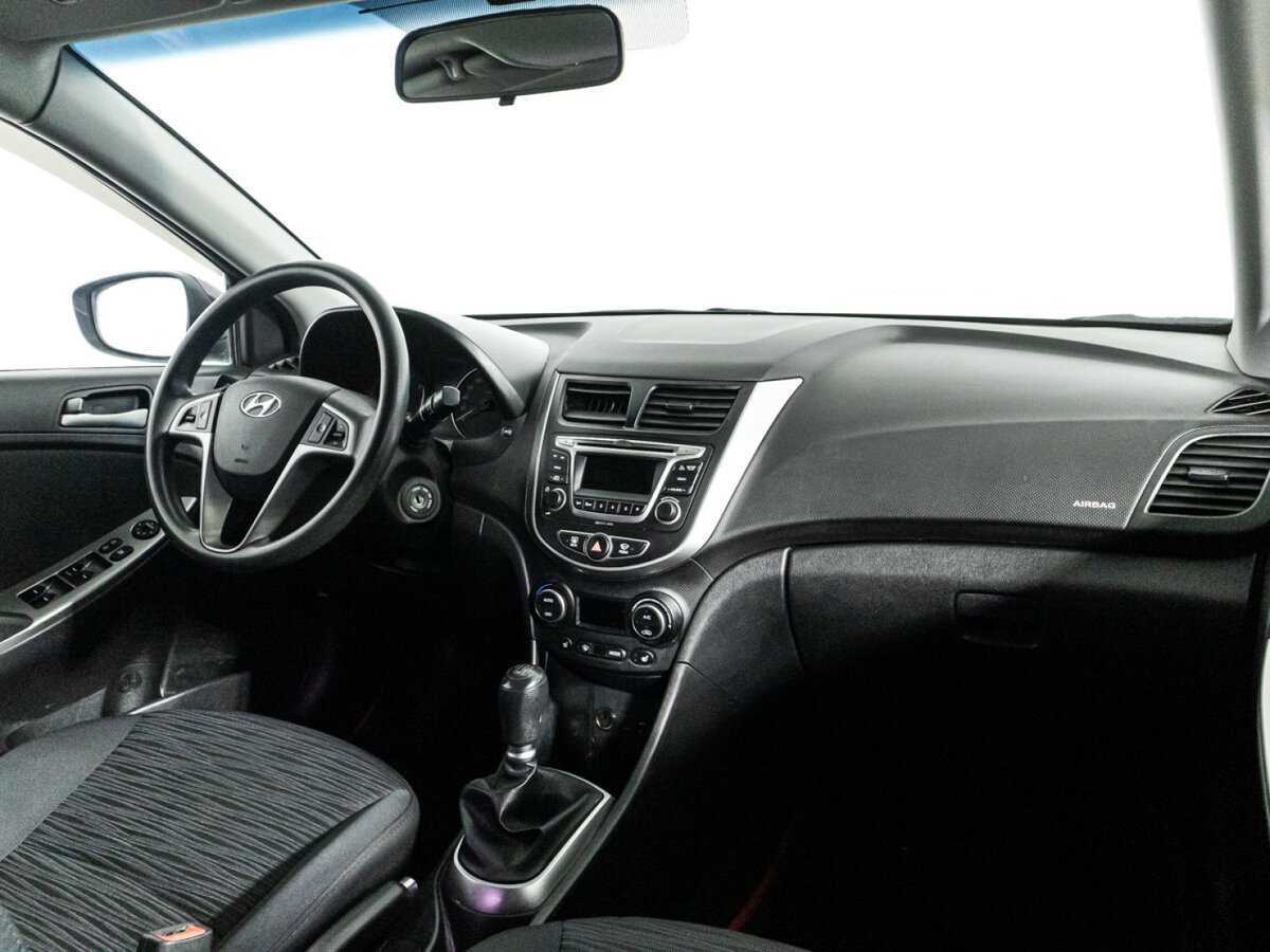 Hyundai Solaris б/у, 2016, Механическая. Фото: #8