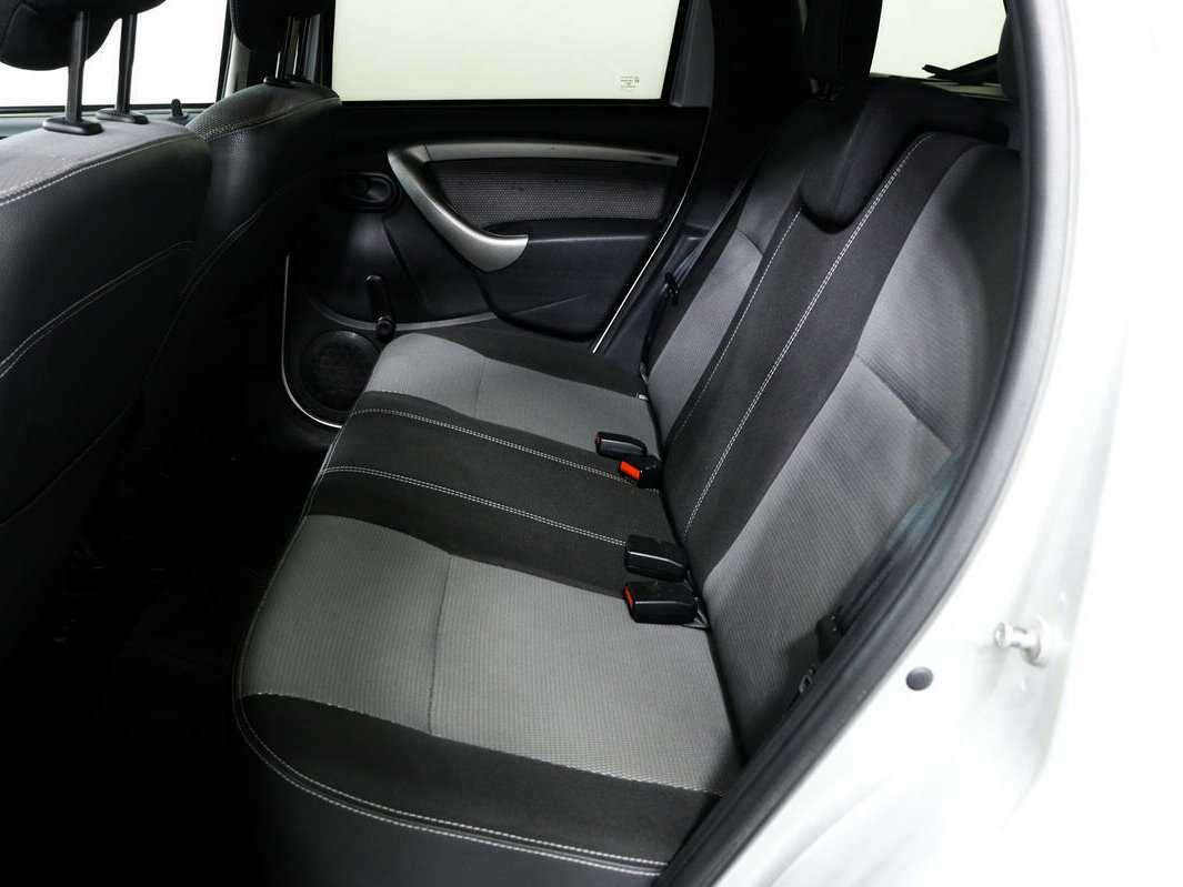 Renault Duster б/у, 2014, Механическая. Фото: #11