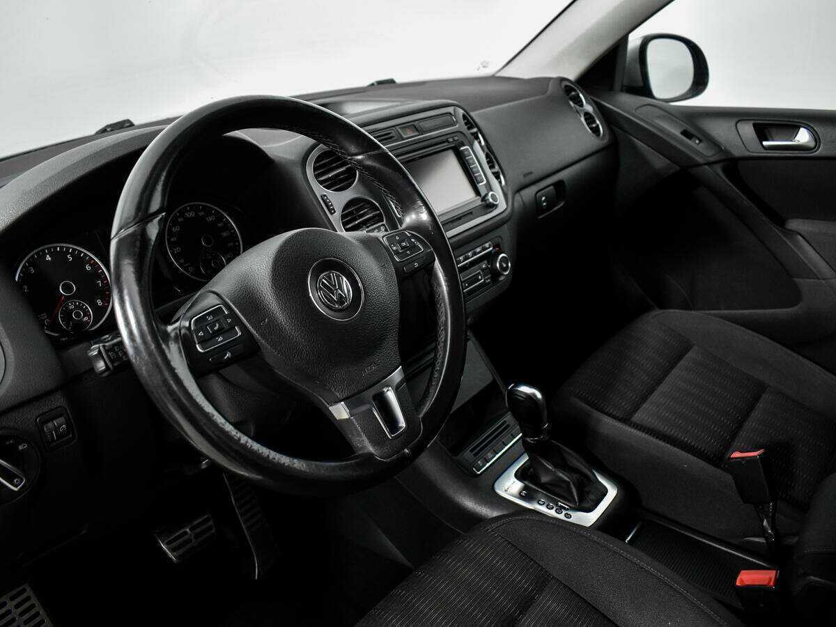 Volkswagen Tiguan б/у, 2012, Автоматическая. Фото: #8