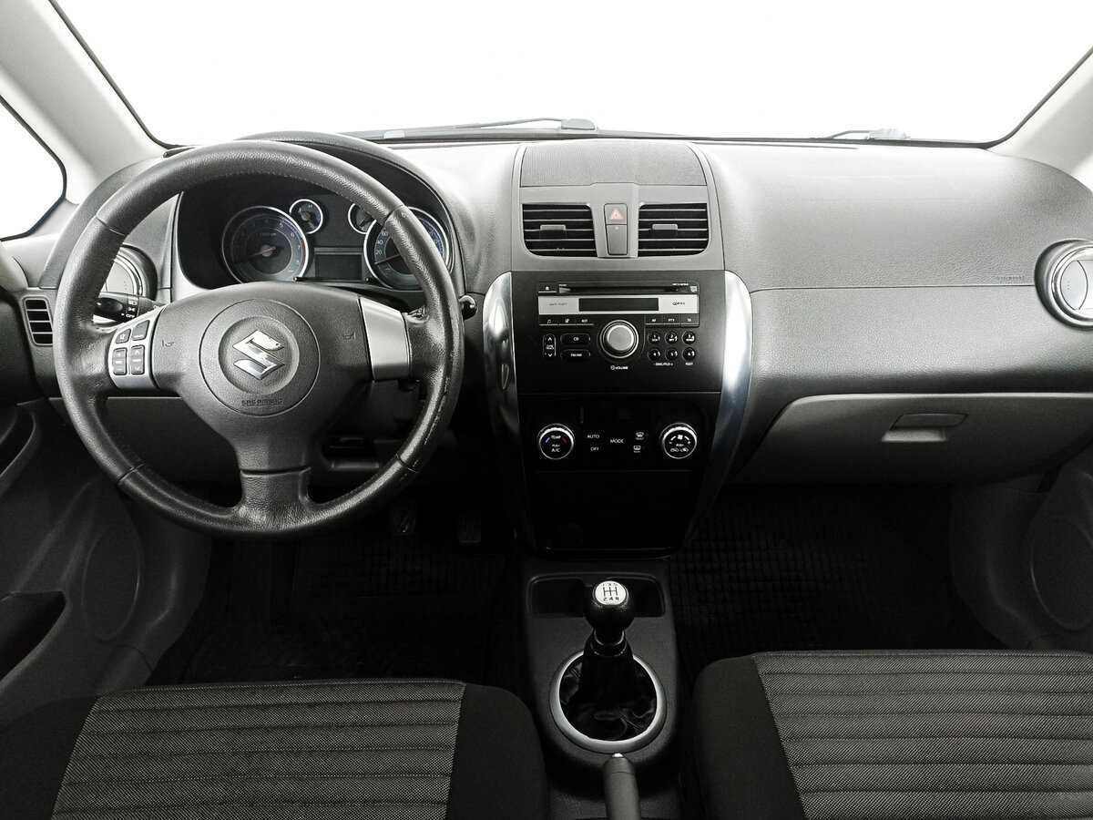 Suzuki SX4 б/у, 2013, Механическая. Фото: #9