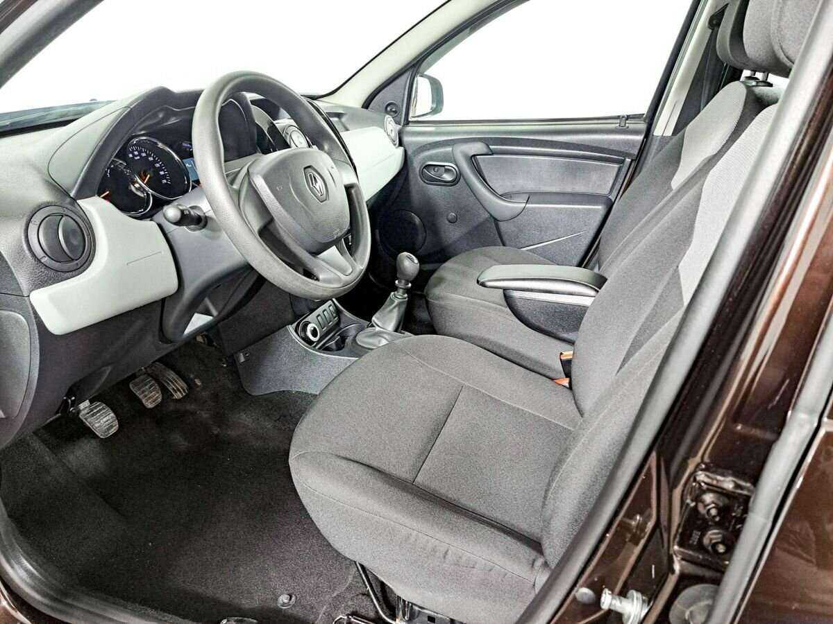Renault Duster б/у, 2017, Механическая. Фото: #12