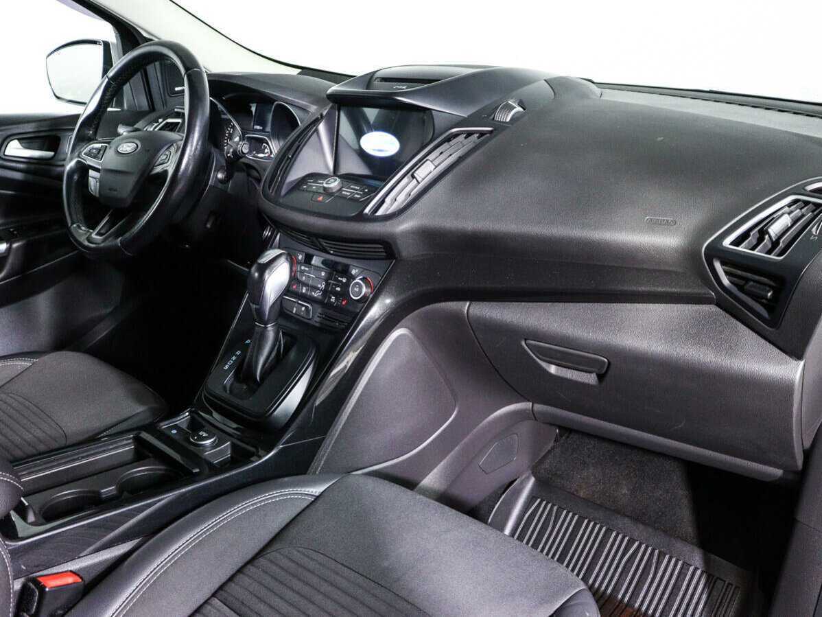 Ford Kuga б/у, 2017, Автоматическая. Фото: #8