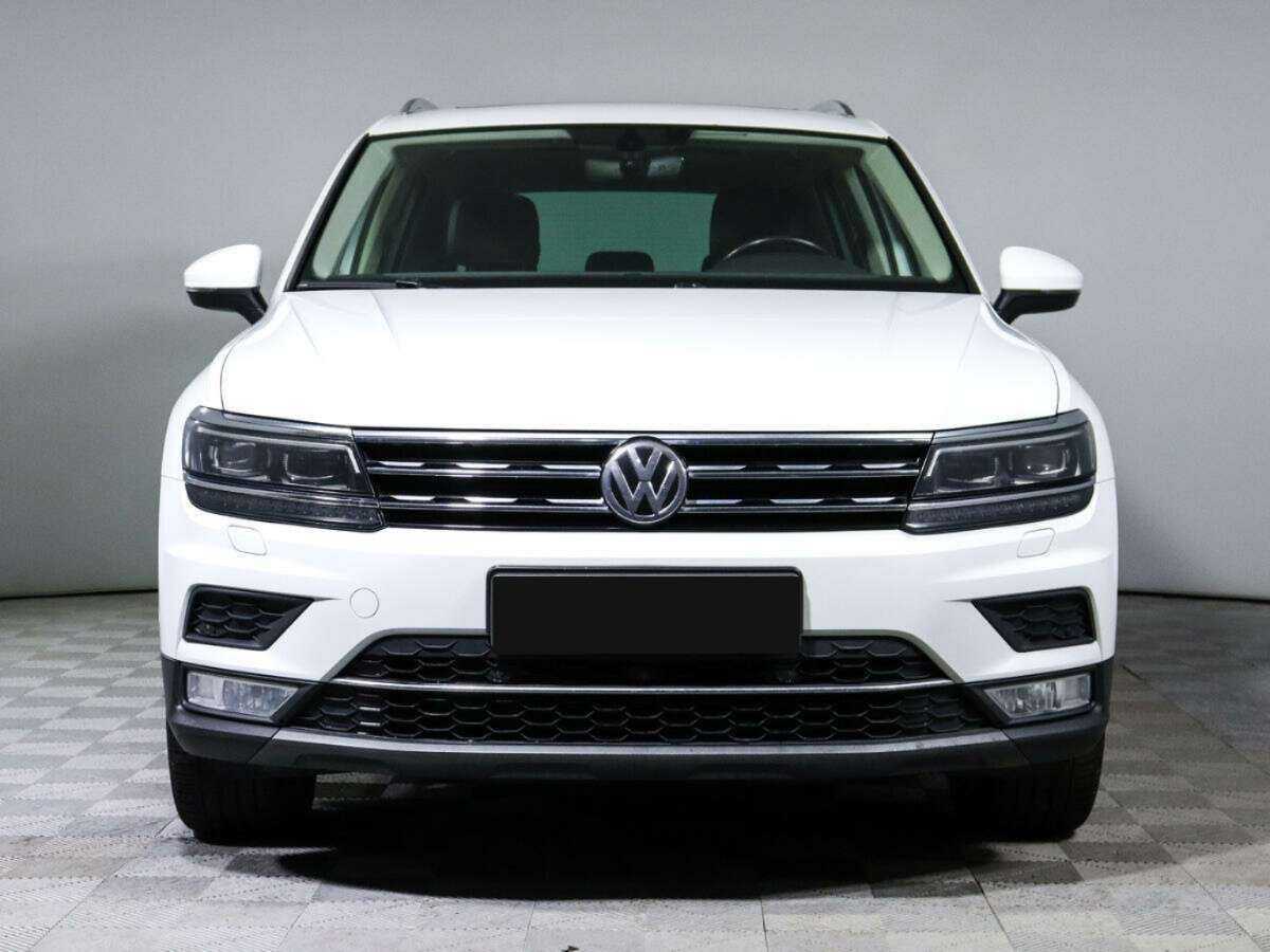 Volkswagen Tiguan б/у, 2017, Роботизированная. Фото: #1