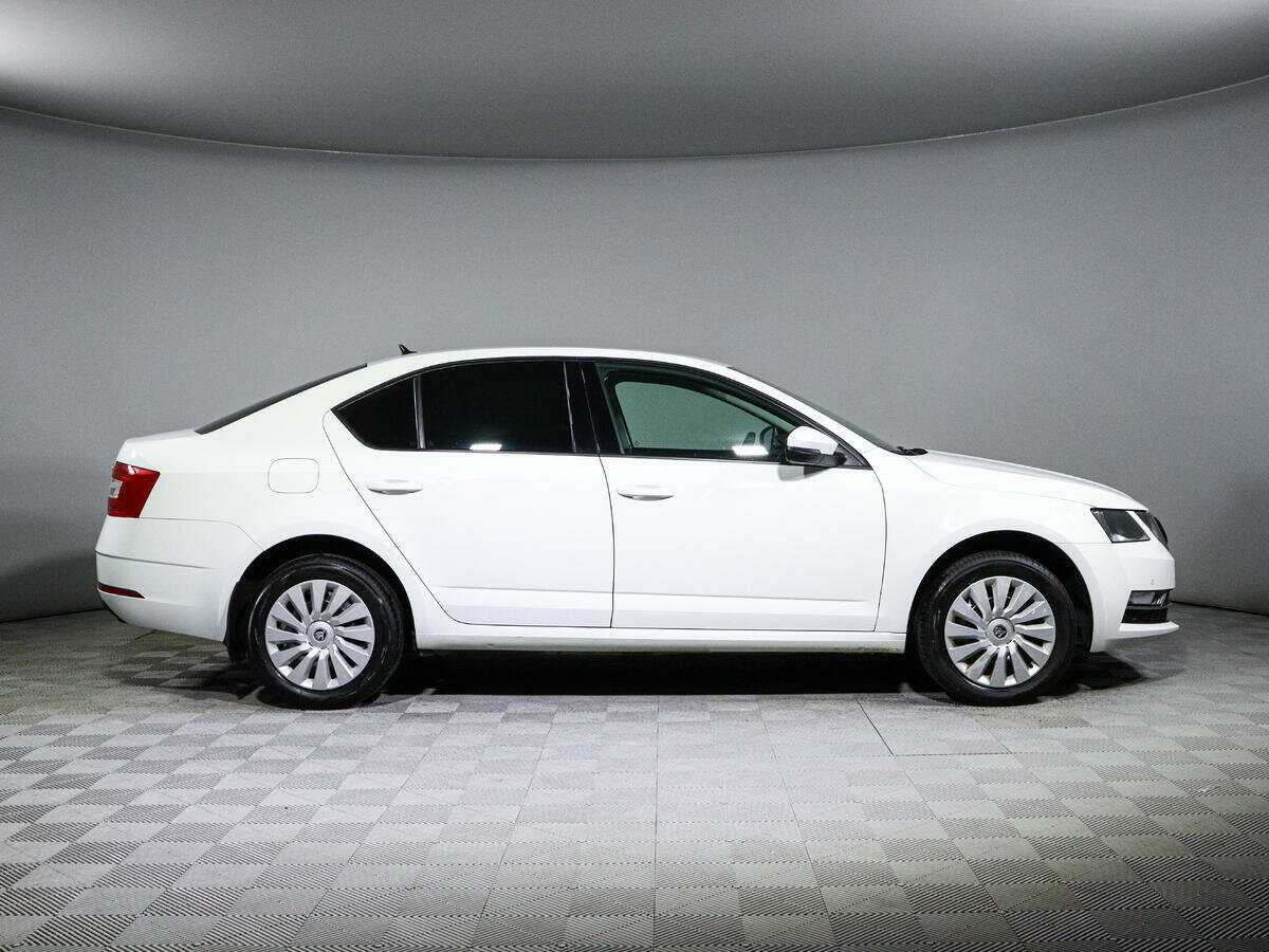 Skoda Octavia б/у, 2019, Автоматическая. Фото: #3
