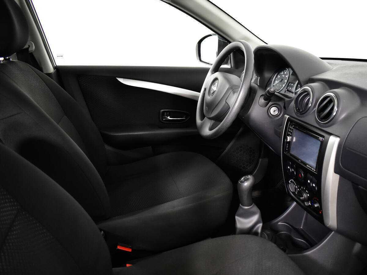 Nissan Almera б/у, 2014, Механическая. Фото: #5