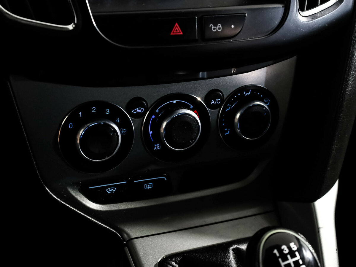 Ford Focus б/у, 2012, Механическая. Фото: #11