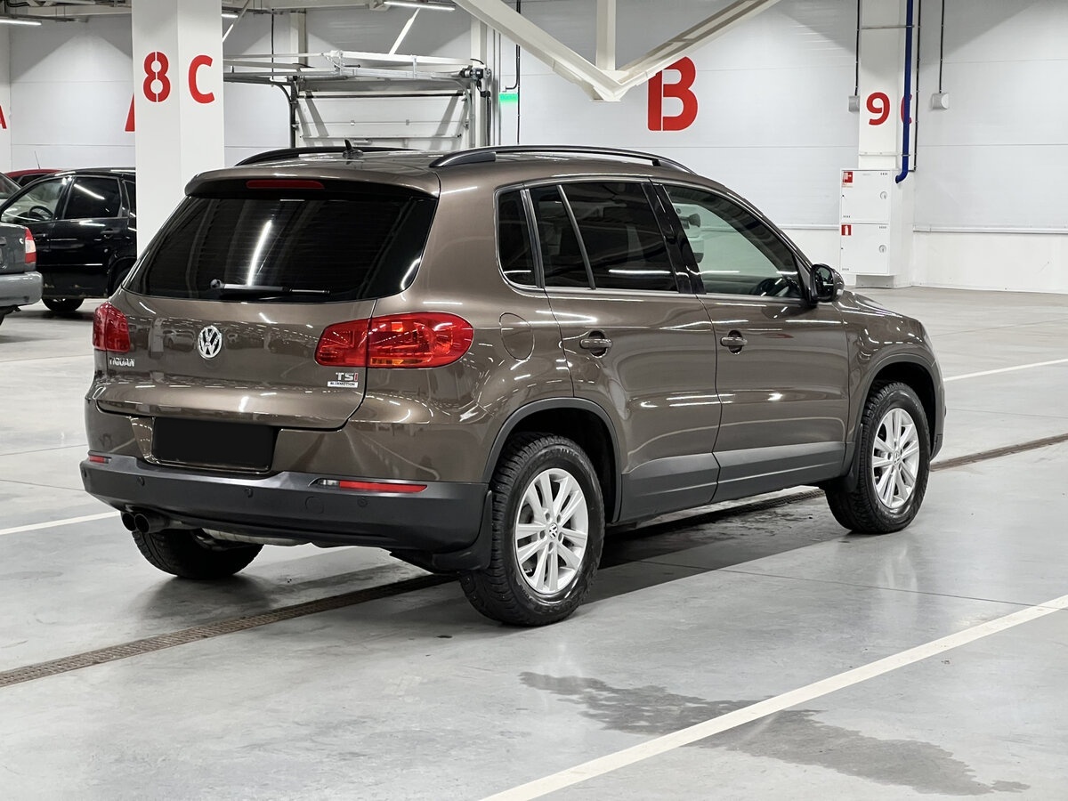 Volkswagen Tiguan б/у, 2014, Механическая. Фото: #4
