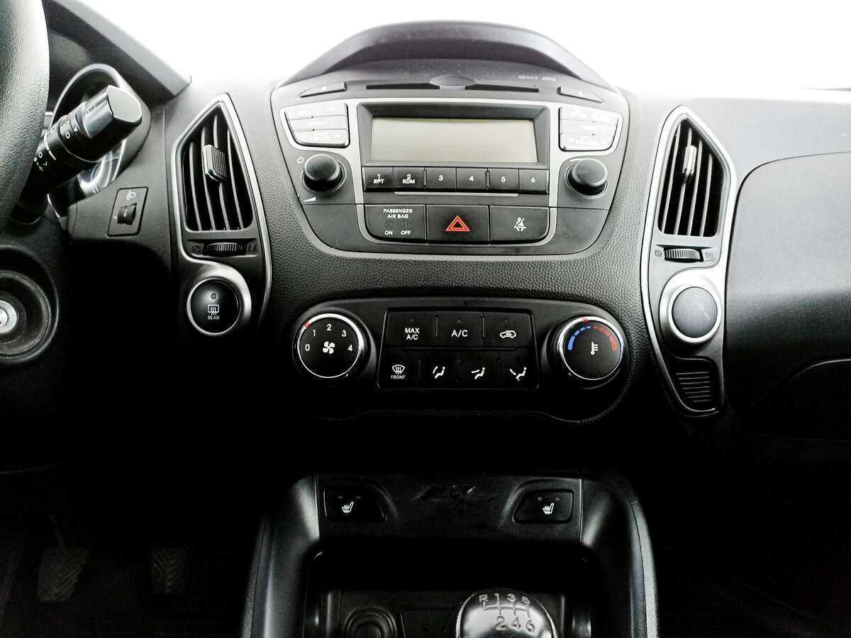 Hyundai ix35 б/у, 2014, Механическая. Фото: #12