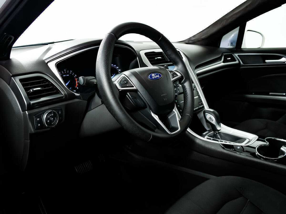 Ford Mondeo б/у, 2015, Автоматическая. Фото: #12