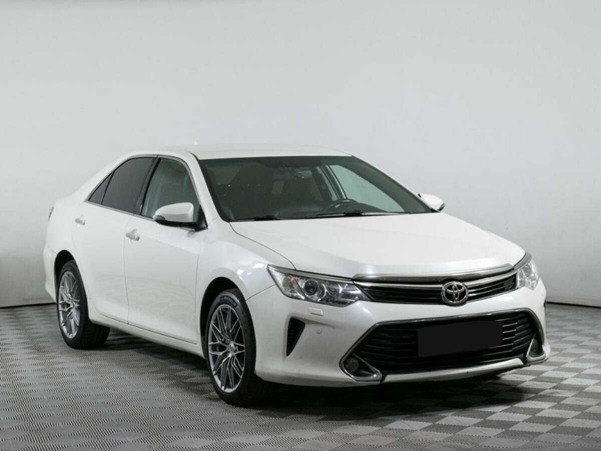 Toyota Camry б/у, 2017, Автоматическая. Фото: #2