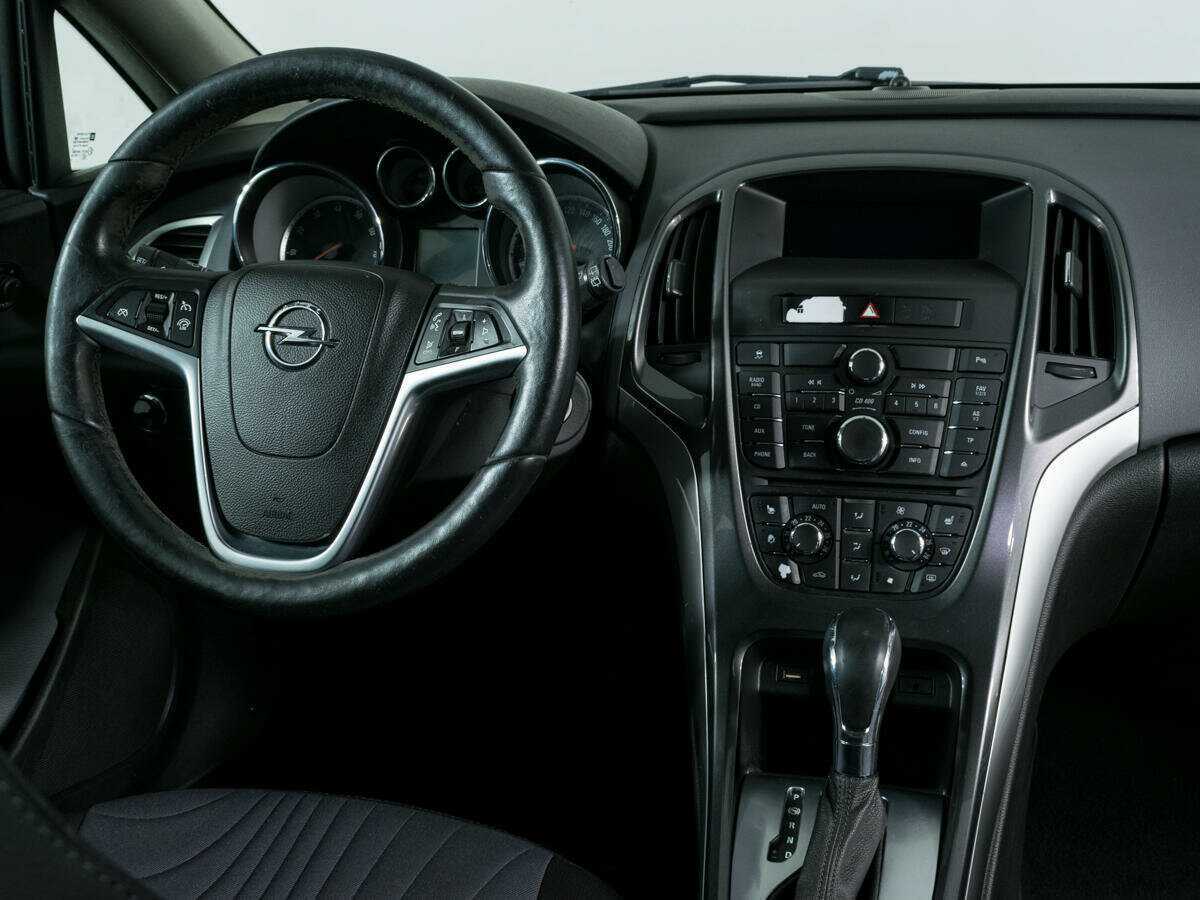 Opel Astra б/у, 2013, Автоматическая. Фото: #9