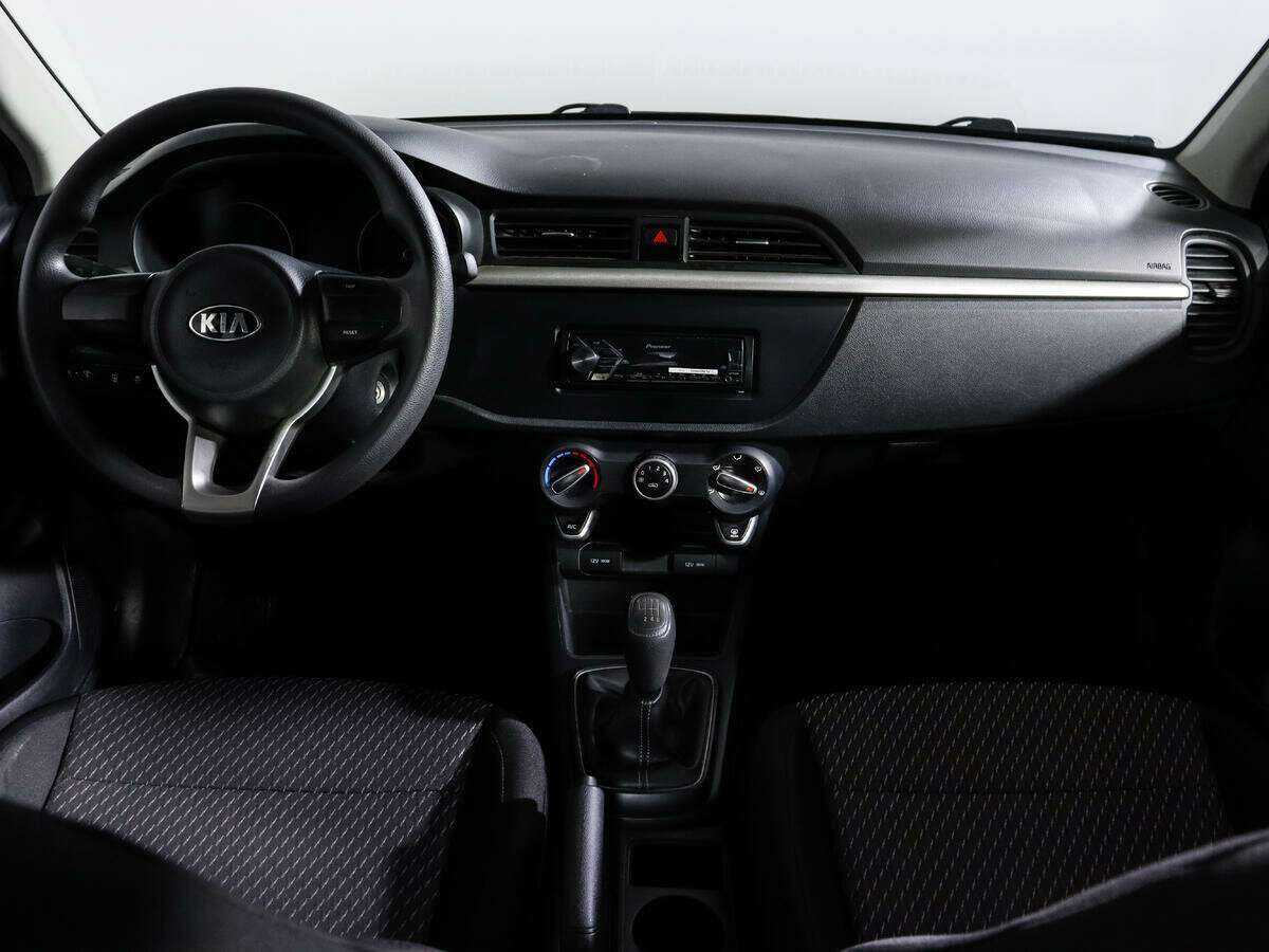 Kia Rio б/у, 2017, Механическая. Фото: #9