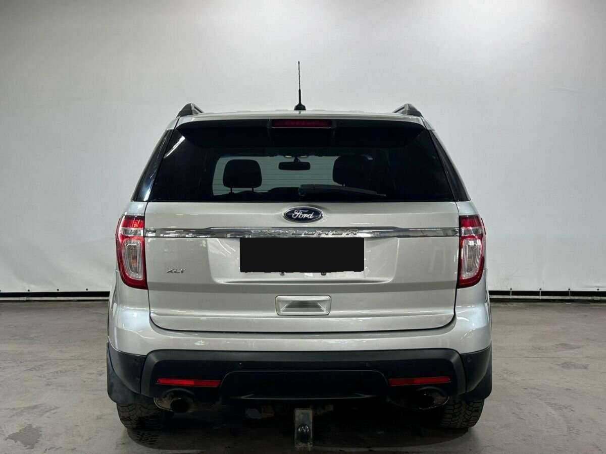 Ford Explorer б/у, 2013, Автоматическая. Фото: #5