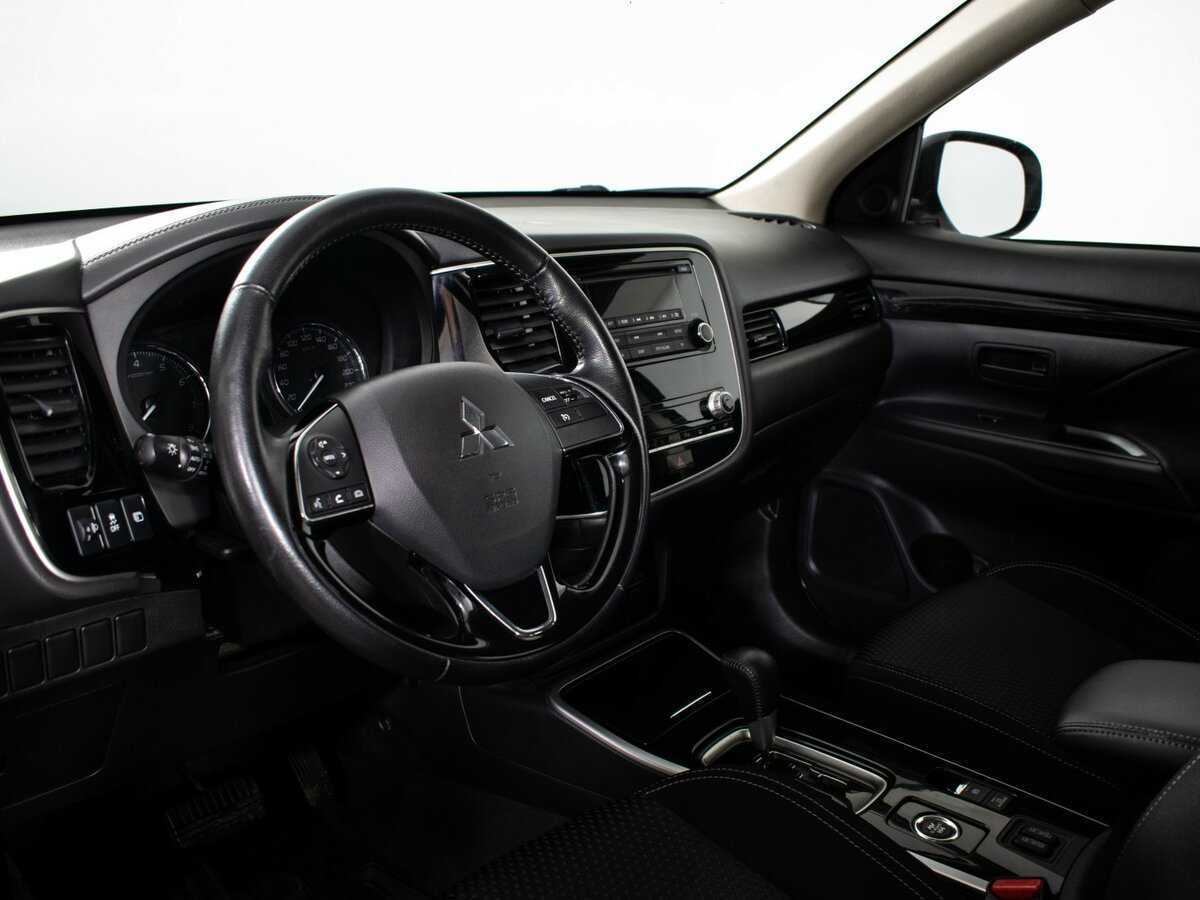 Mitsubishi Outlander б/у, 2020, Вариатор. Фото: #12
