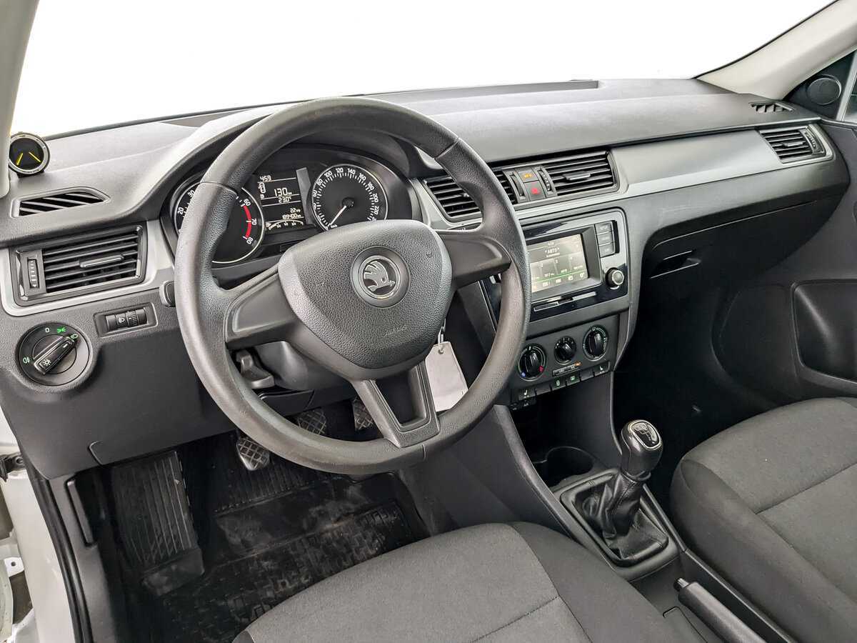 Skoda Rapid б/у, 2017, Механическая. Фото: #15