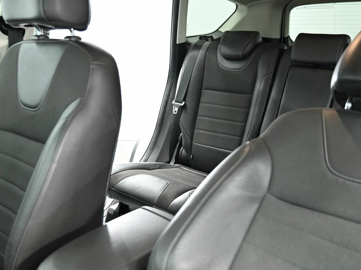 Ford Kuga б/у, 2013, Автоматическая. Фото: #12