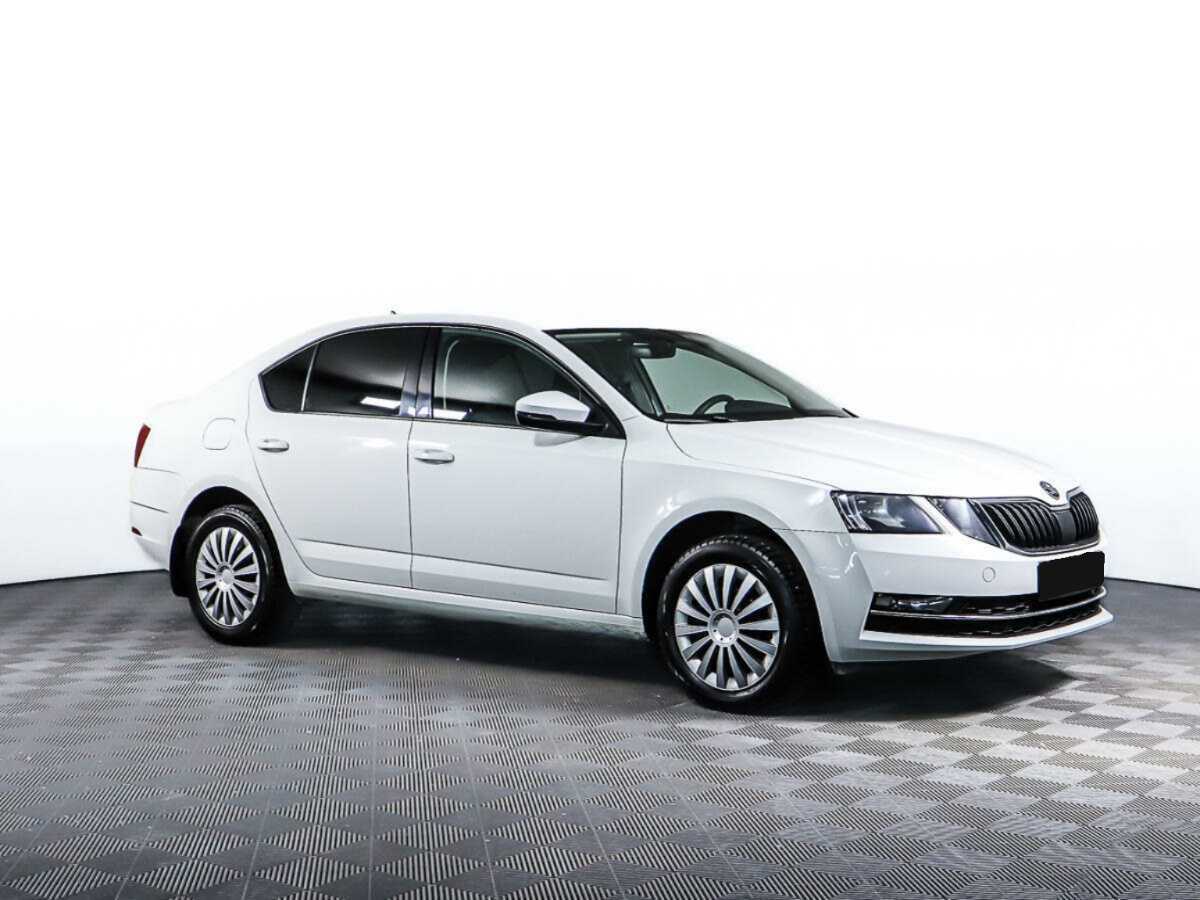 Skoda Octavia б/у, 2018, Автоматическая. Фото: #2