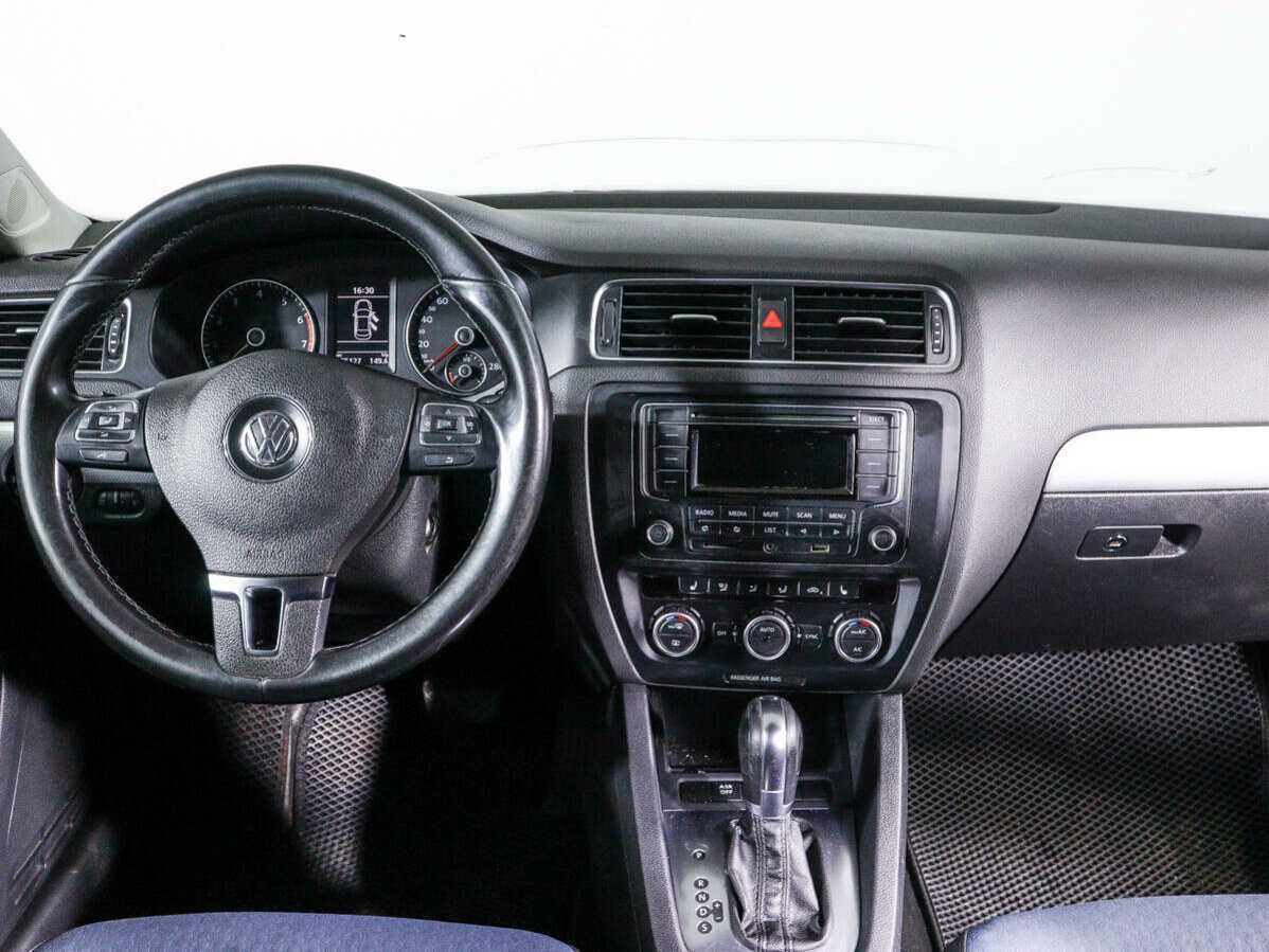 Volkswagen Jetta б/у, 2013, Автоматическая. Фото: #9