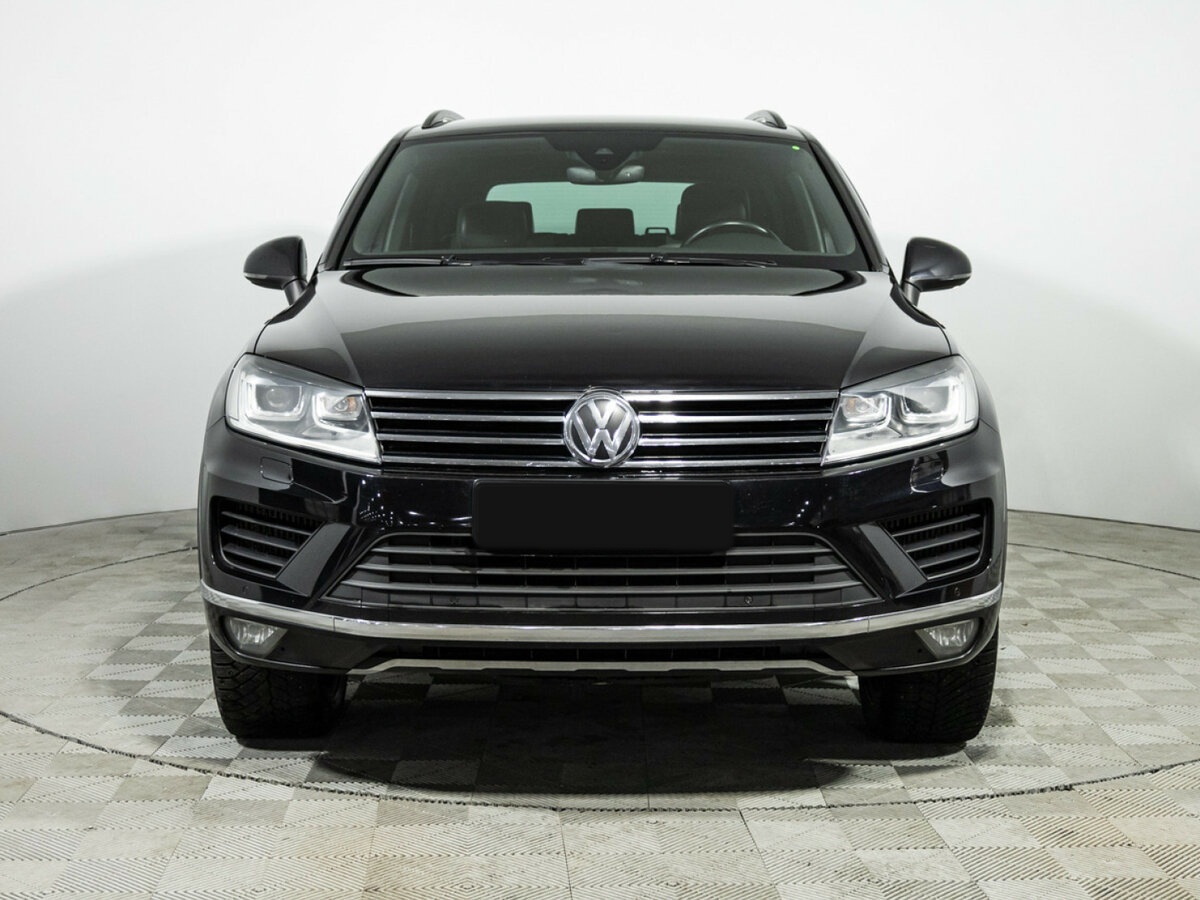 Volkswagen Touareg б/у, 2017, Автоматическая. Фото: #1