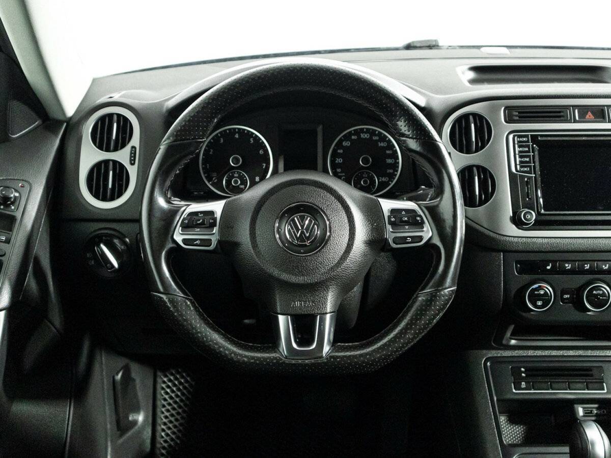 Volkswagen Tiguan б/у, 2016, Автоматическая. Фото: #18
