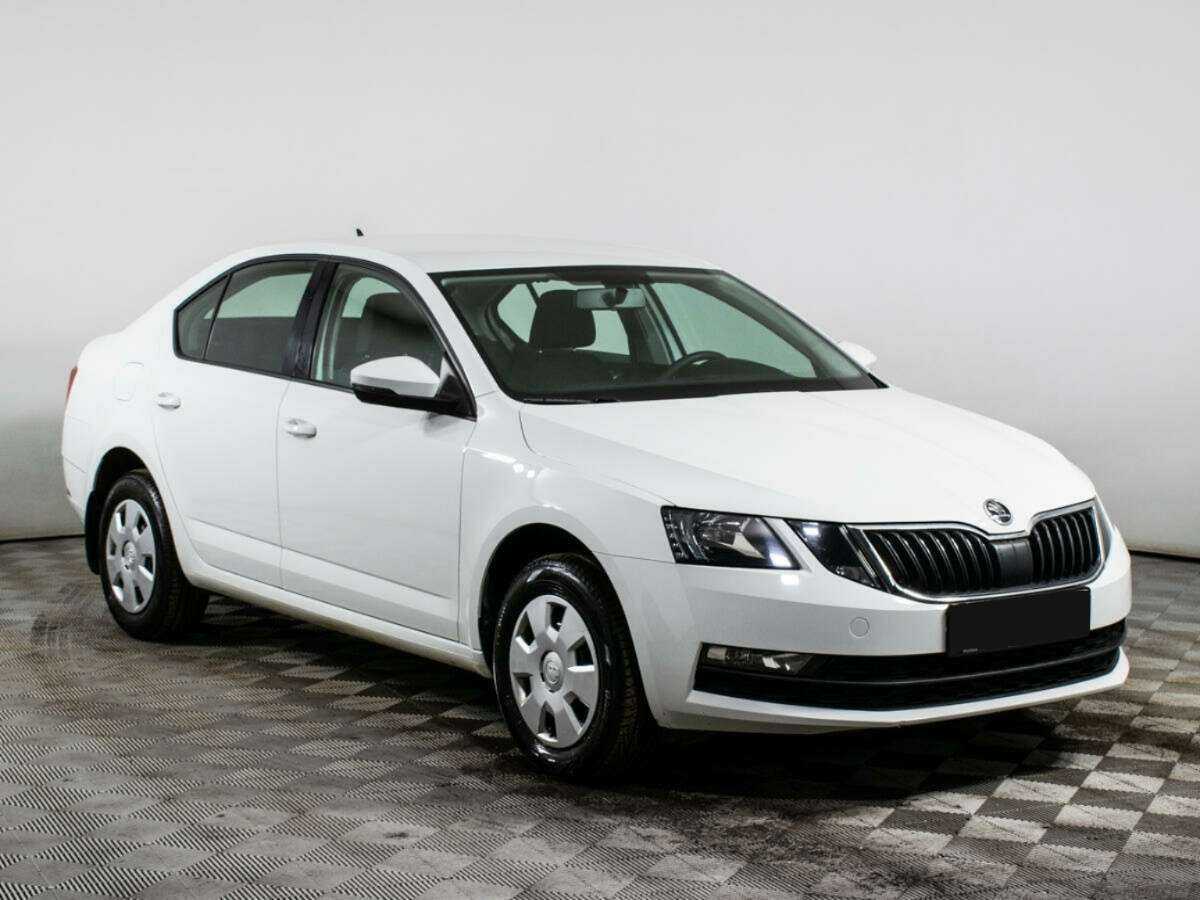 Skoda Octavia б/у, 2020, Автоматическая. Фото: #2