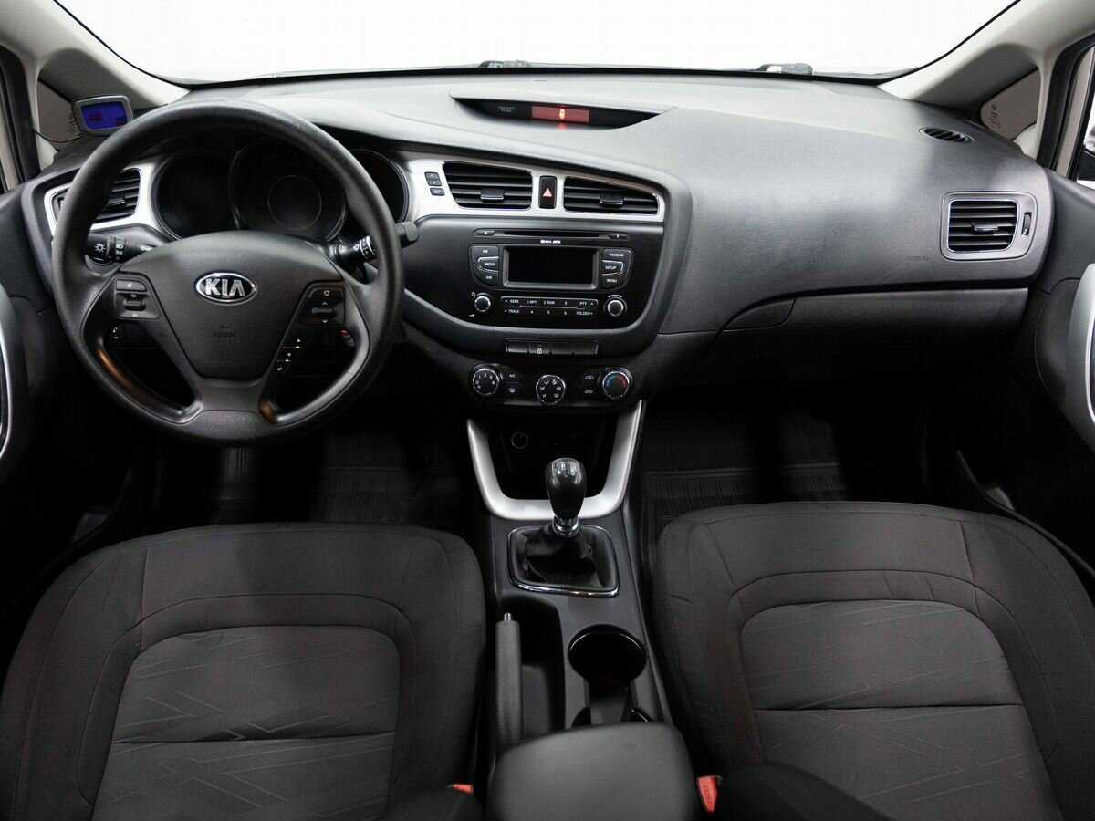 Kia Ceed б/у, 2013, Механическая. Фото: #12