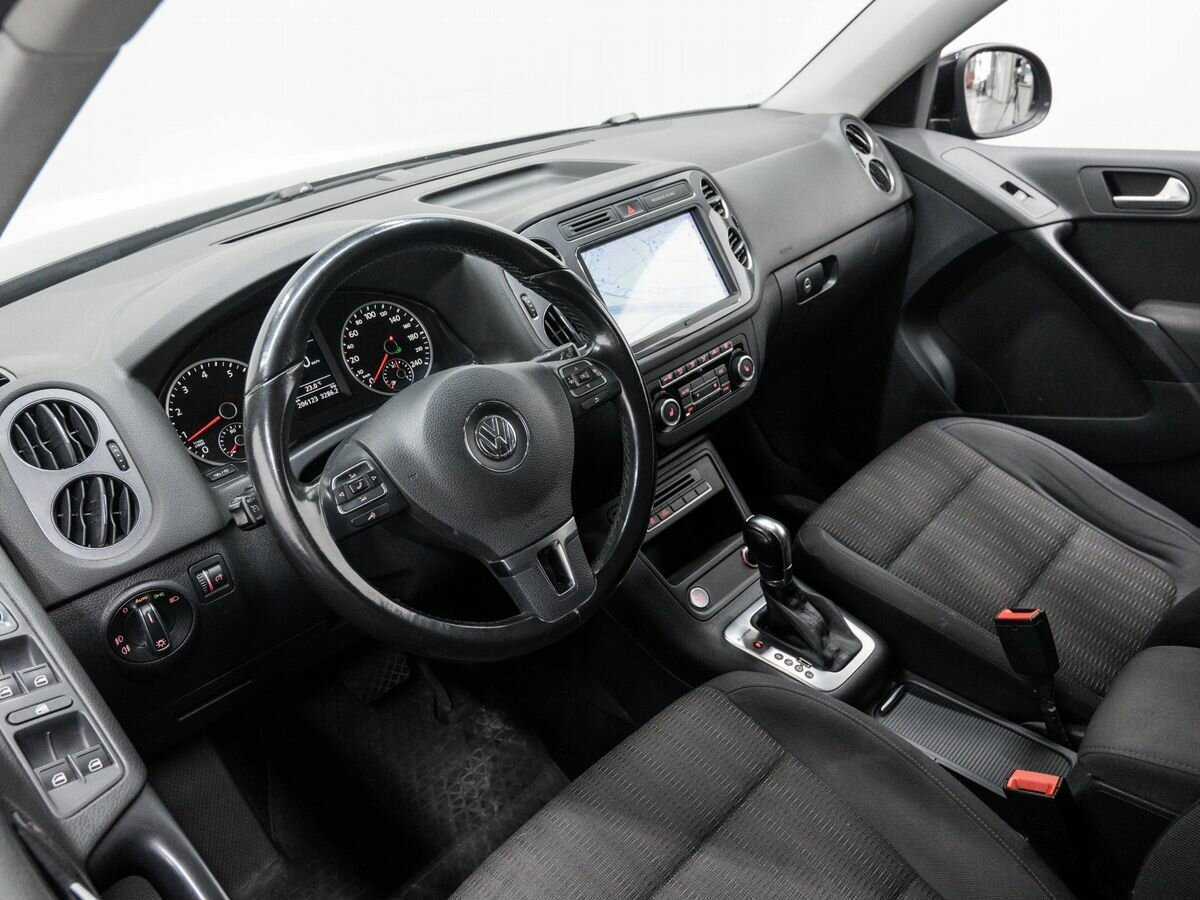 Volkswagen Tiguan б/у, 2013, Автоматическая. Фото: #12