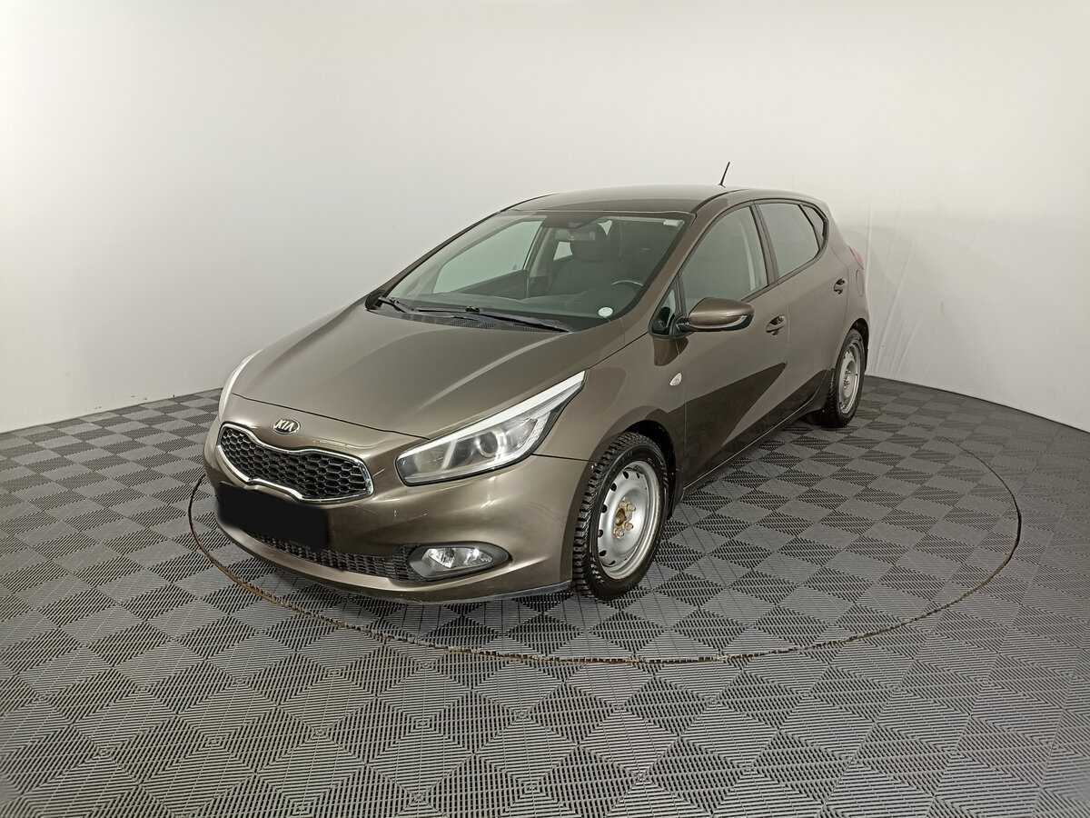 Kia Ceed б/у, 2012, Механическая. Посмотреть фото