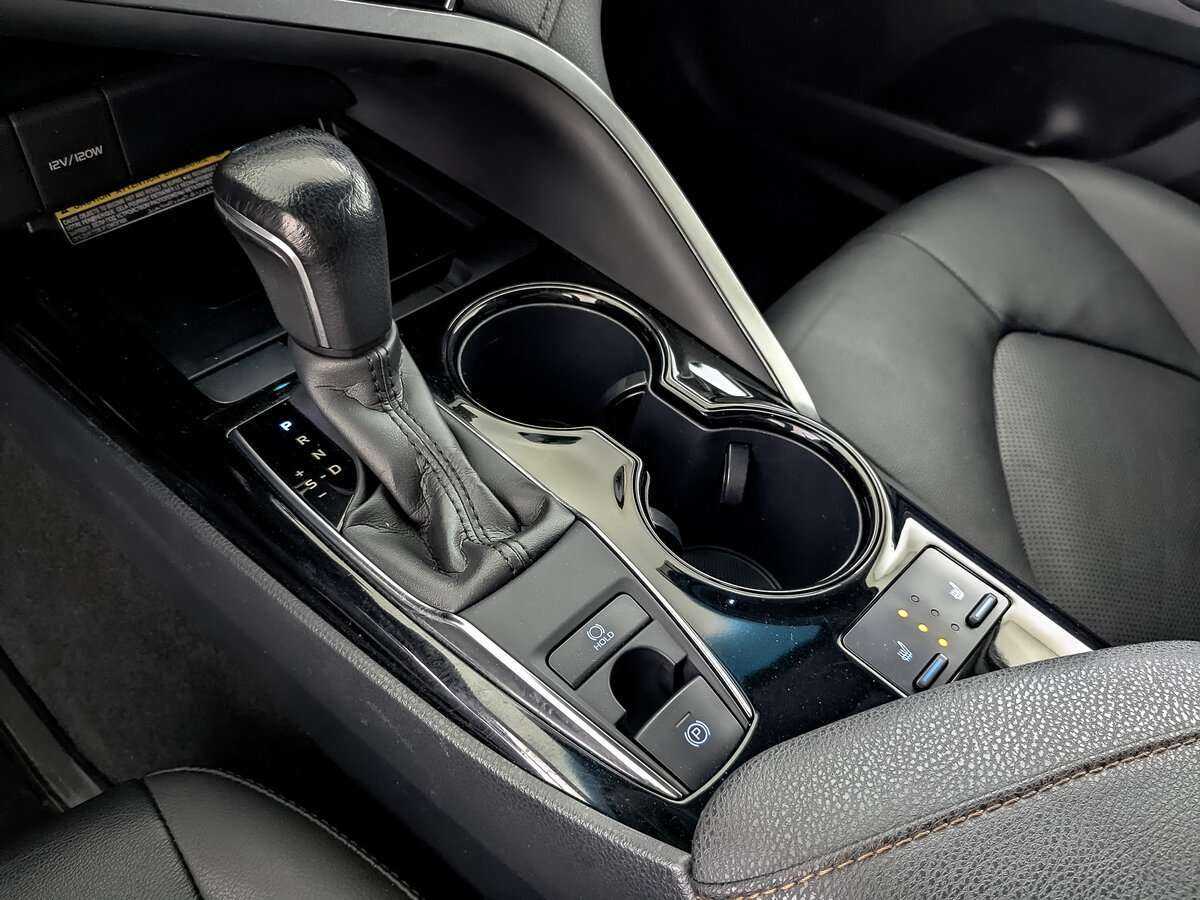 Toyota Camry б/у, 2021, Автоматическая. Фото: #20