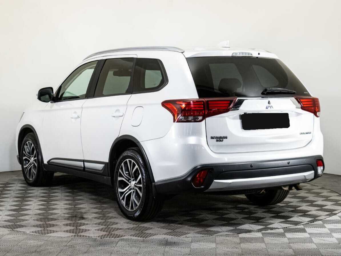 Mitsubishi Outlander б/у, 2017, Вариатор. Фото: #6