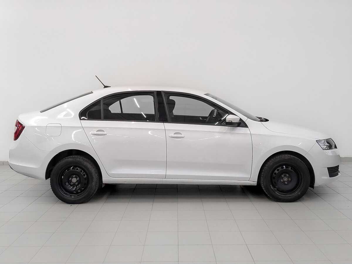 Skoda Rapid б/у, 2017, Механическая. Фото: #3