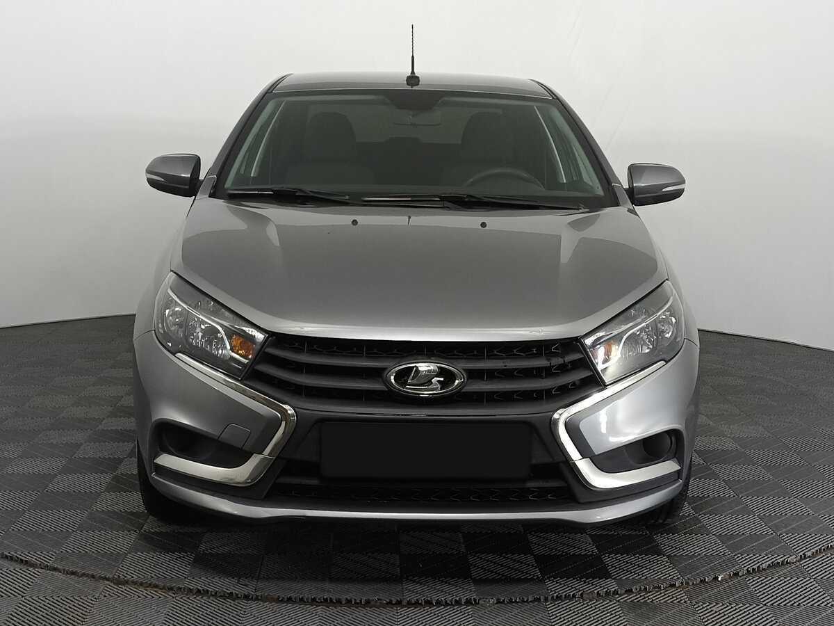 Lada (ВАЗ) Vesta б/у, 2018, Механическая. Фото: #1
