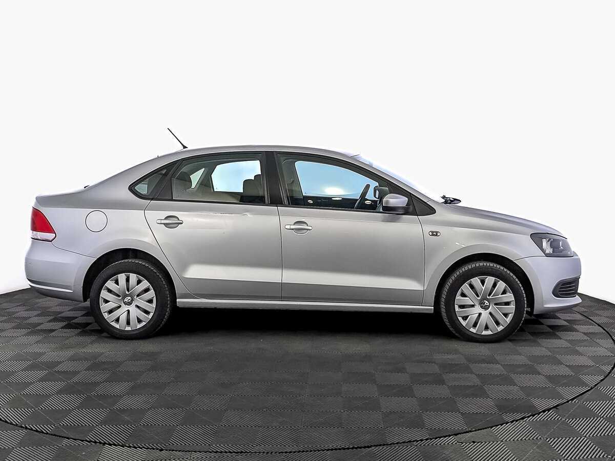 Volkswagen Polo б/у, 2015, Автоматическая. Фото: #3