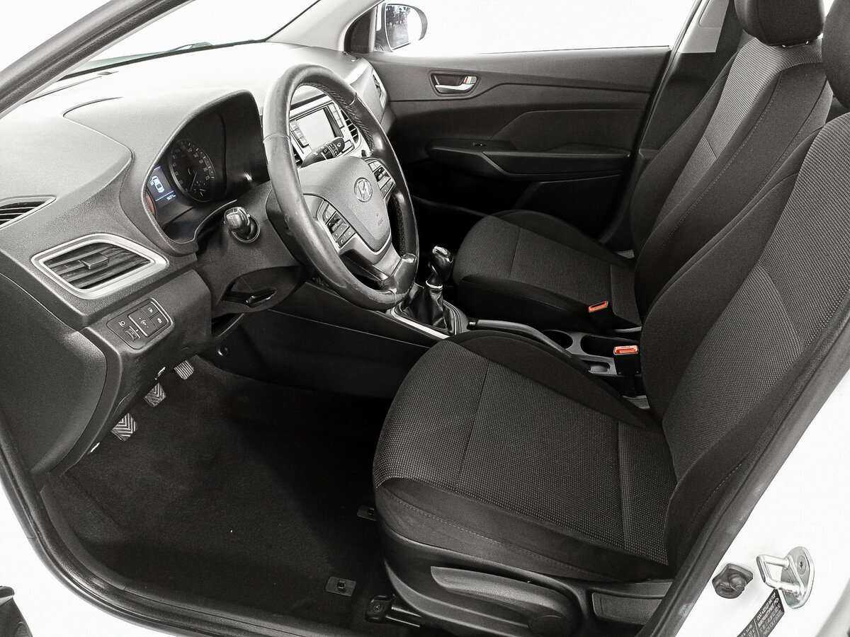 Hyundai Solaris б/у, 2019, Механическая. Фото: #13