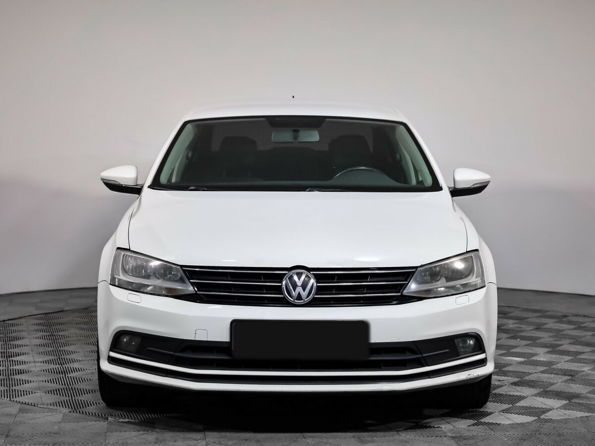 Volkswagen Jetta б/у, 2015, Механическая. Фото: #1