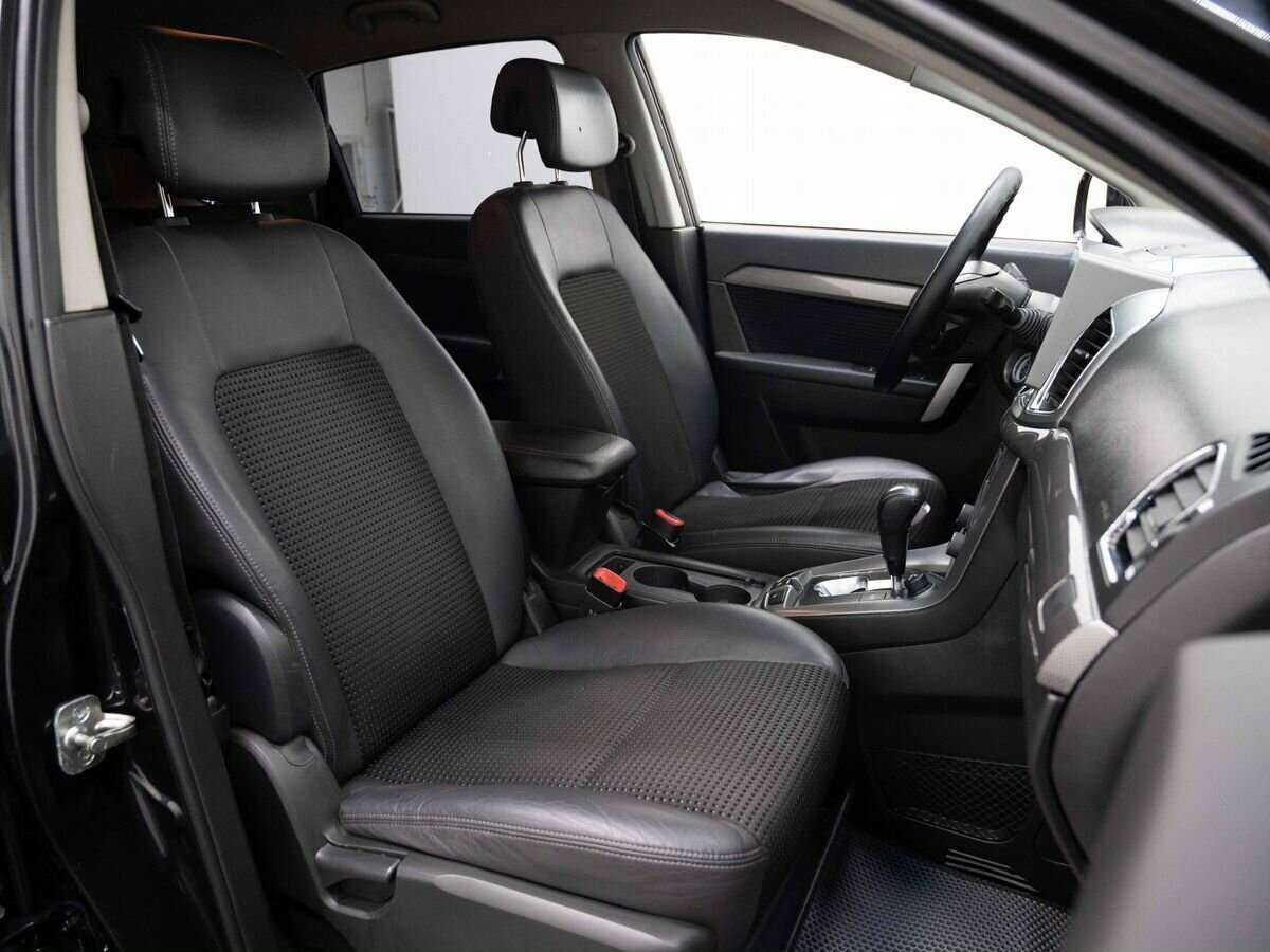 Chevrolet Captiva б/у, 2012, Автоматическая. Фото: #11