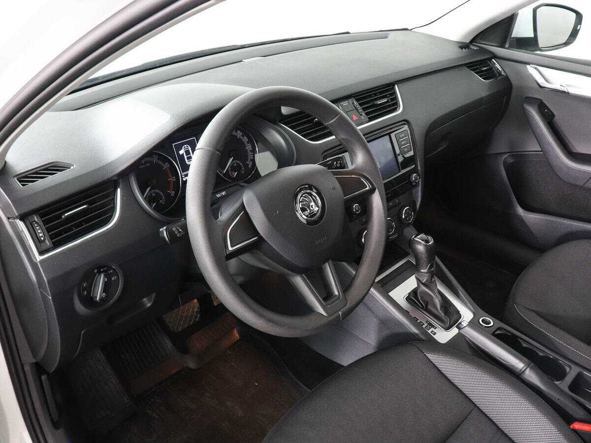 Skoda Octavia б/у, 2018, Автоматическая. Фото: #8