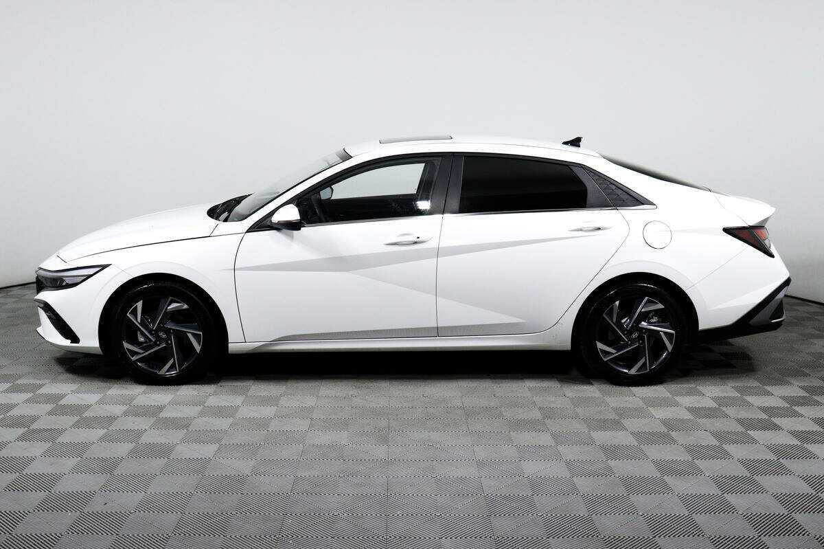 Hyundai Elantra б/у, 2023, Вариатор. Фото: #7
