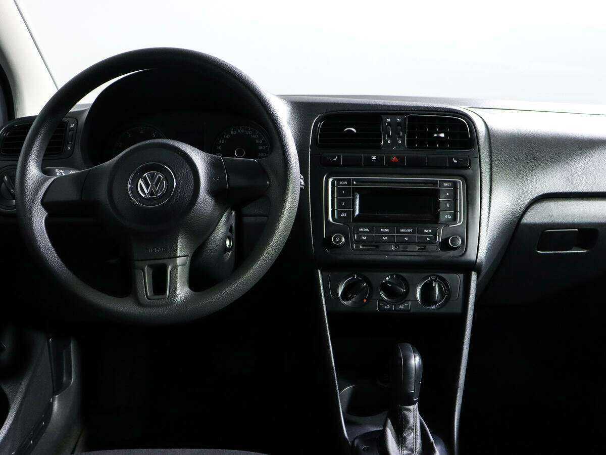 Volkswagen Polo б/у, 2014, Автоматическая. Фото: #9