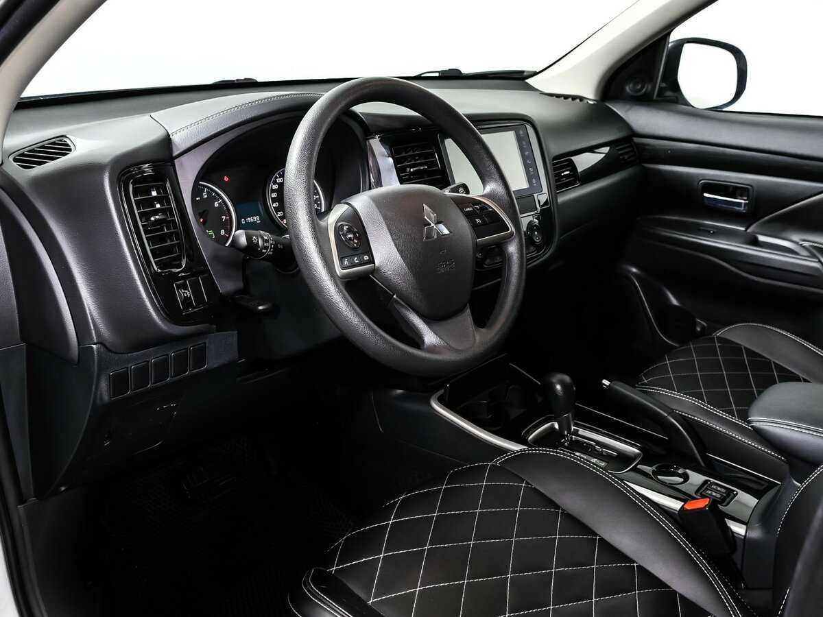 Mitsubishi Outlander б/у, 2022, Вариатор. Фото: #11