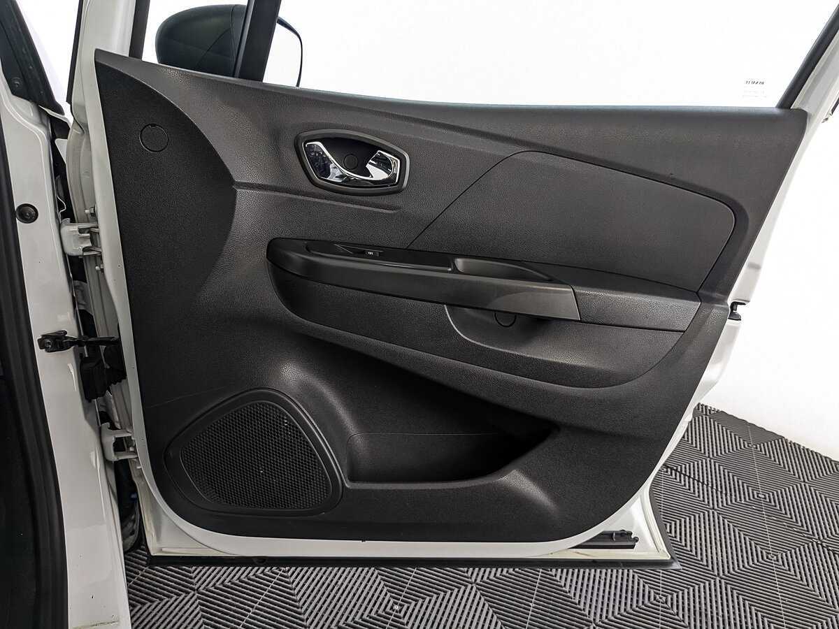 Renault Kaptur б/у, 2018, Вариатор. Фото: #23