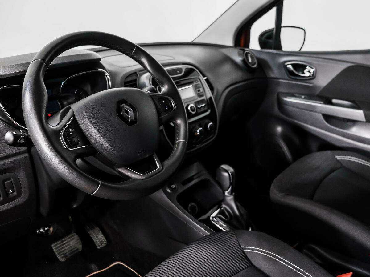 Renault Kaptur б/у, 2016, Автоматическая. Фото: #6