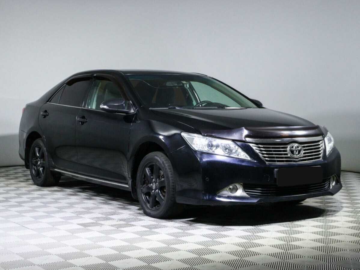 Toyota Camry б/у, 2013, Автоматическая. Фото: #2
