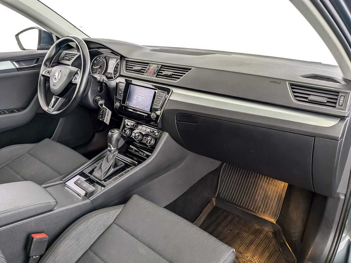 Skoda Superb б/у, 2019, Роботизированная. Фото: #10