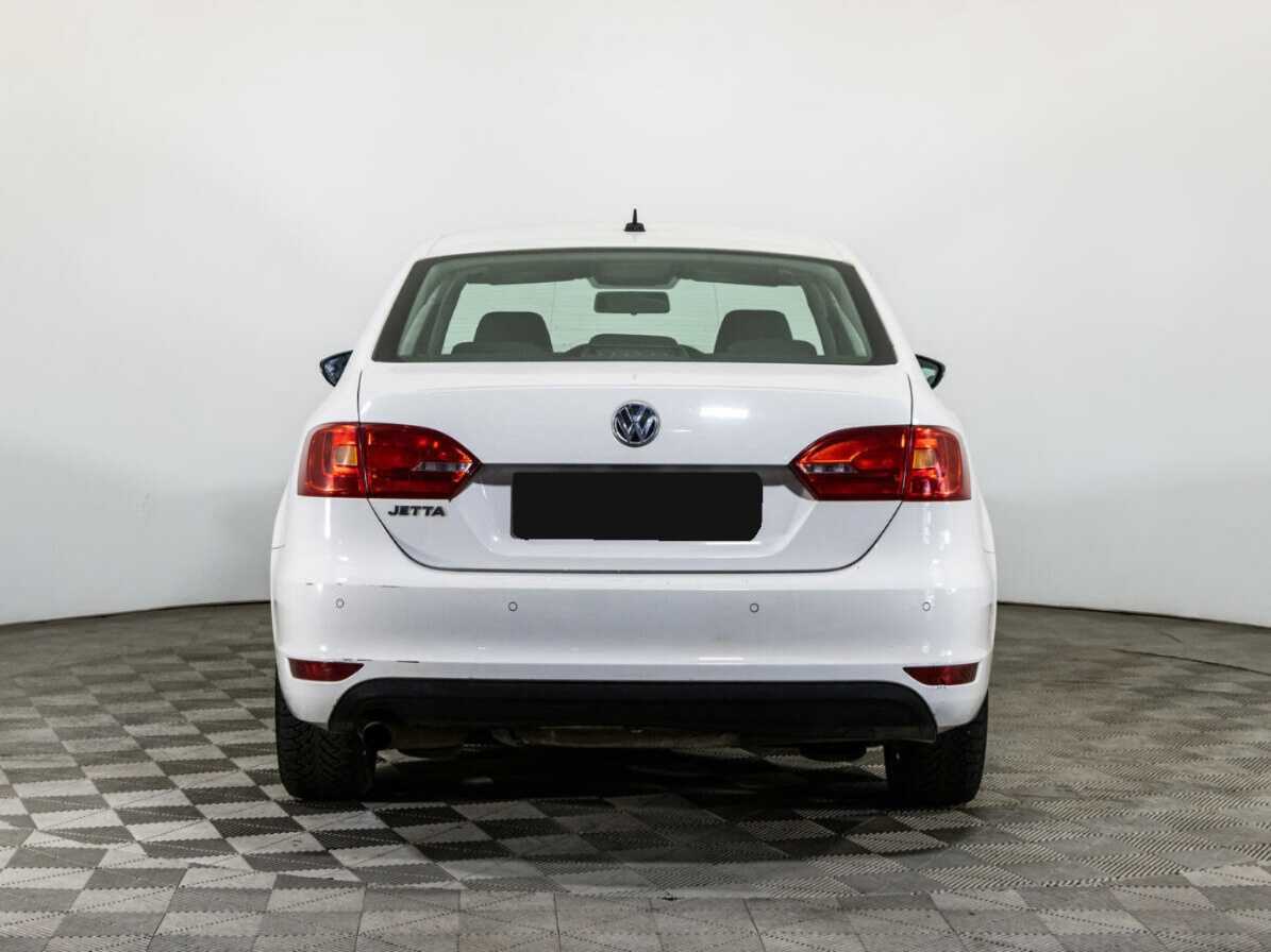 Volkswagen Jetta б/у, 2013, Механическая. Фото: #4