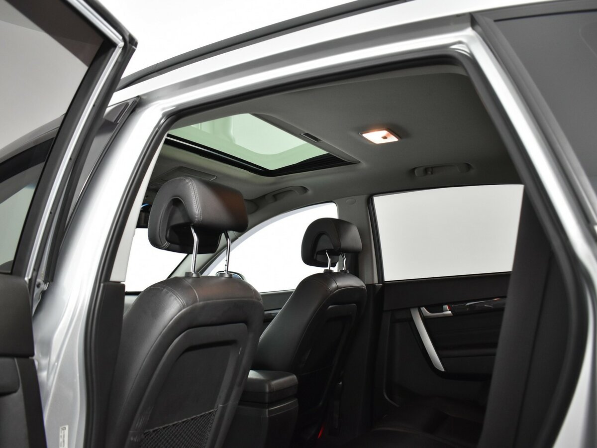 Chevrolet Captiva б/у, 2013, Автоматическая. Фото: #9