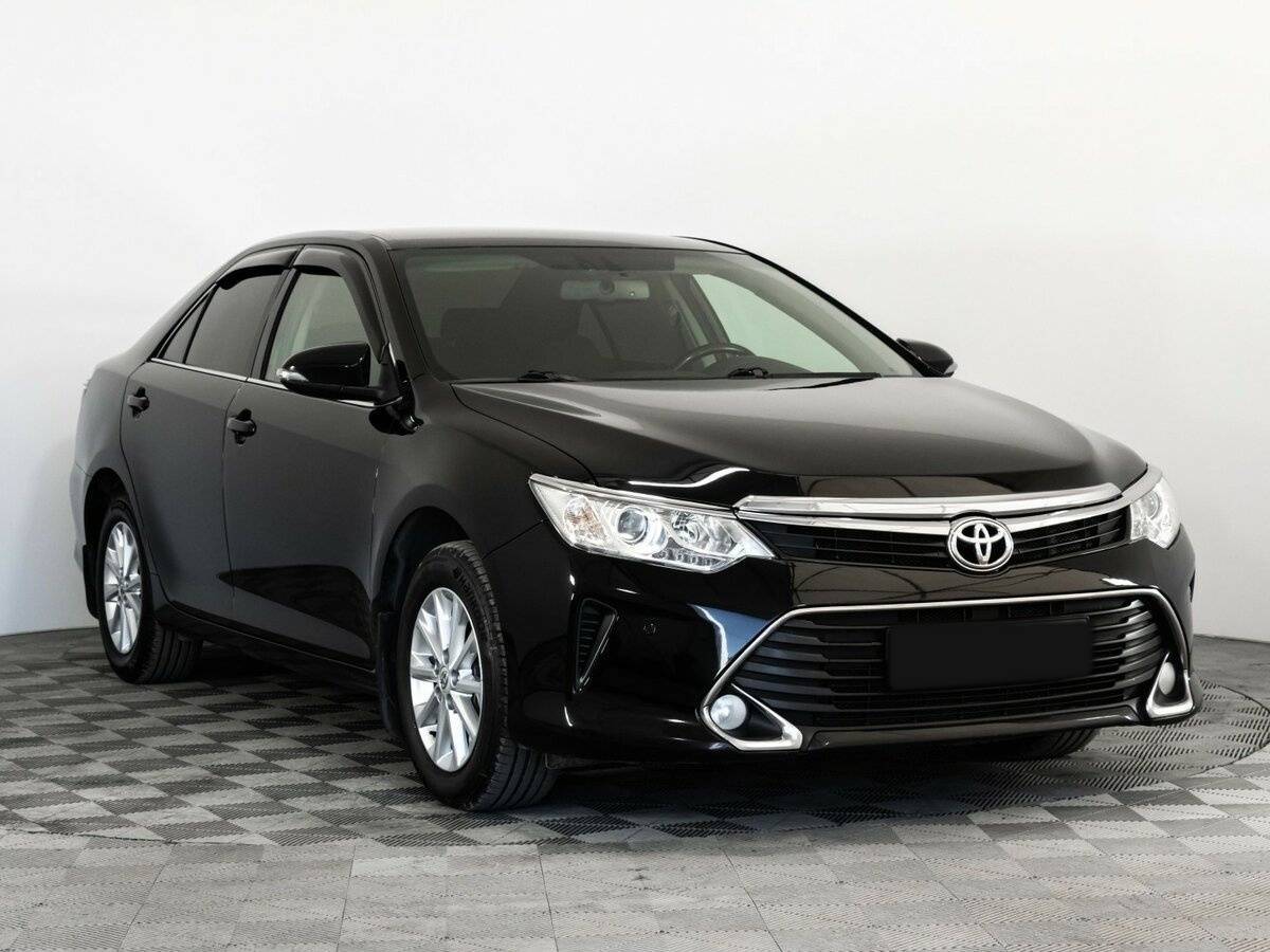 Toyota Camry б/у, 2017, Автоматическая. Фото: #2