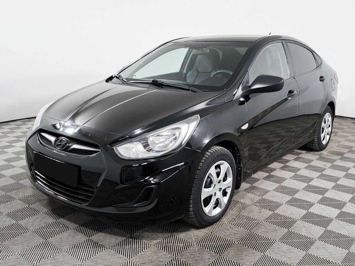 Hyundai Solaris б/у, 2012, Механическая. Посмотреть фото