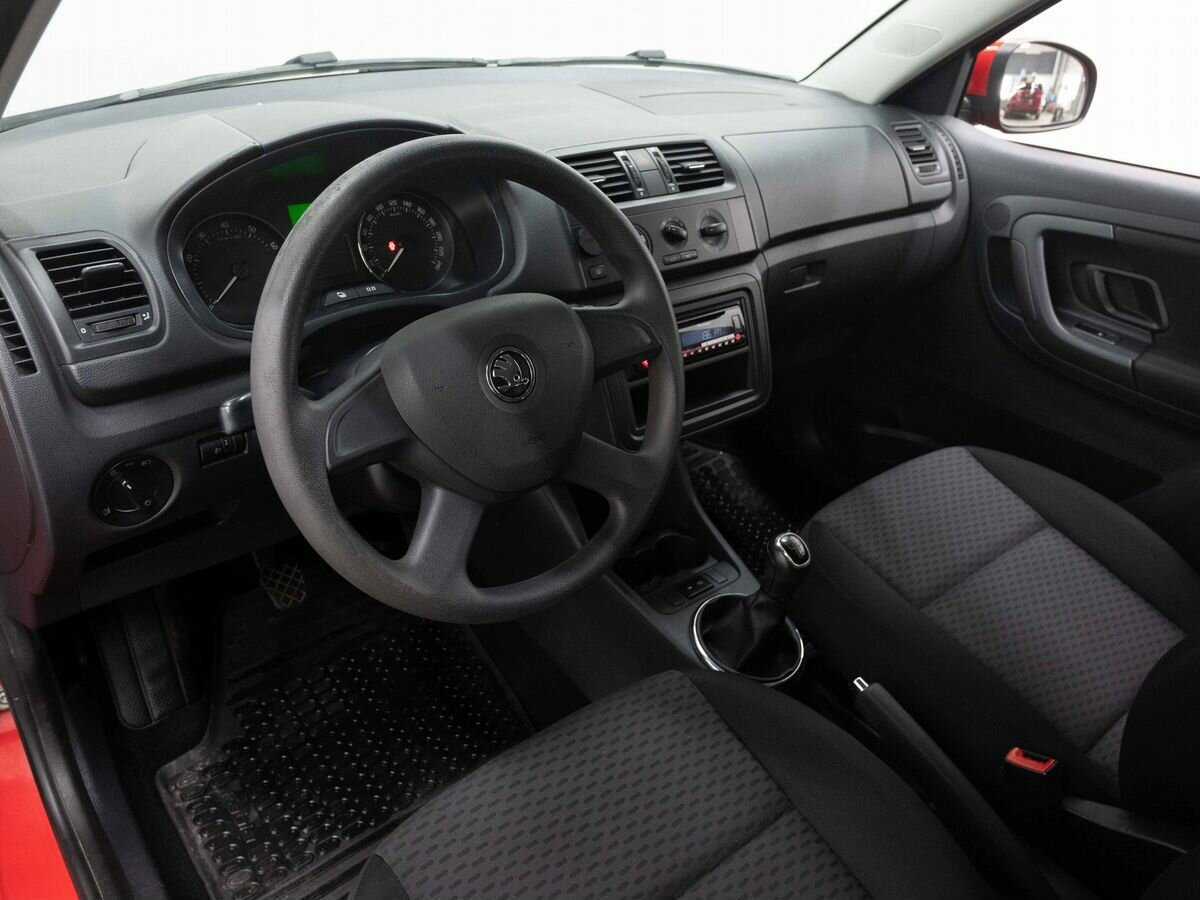 Skoda Fabia б/у, 2013, Механическая. Фото: #7